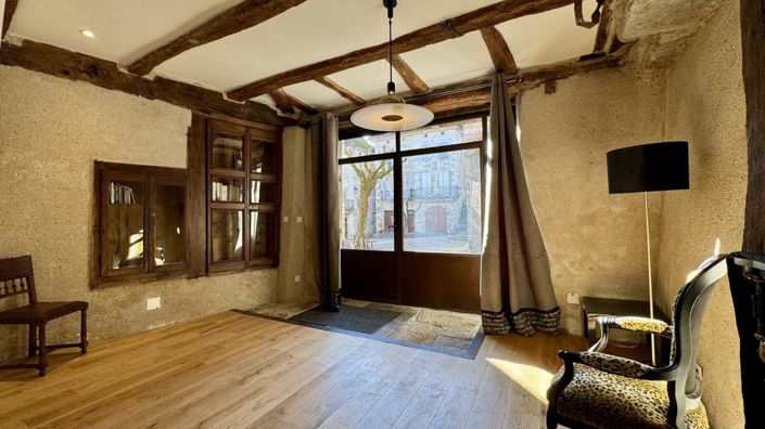 Image No.5-3 Bed Property for sale