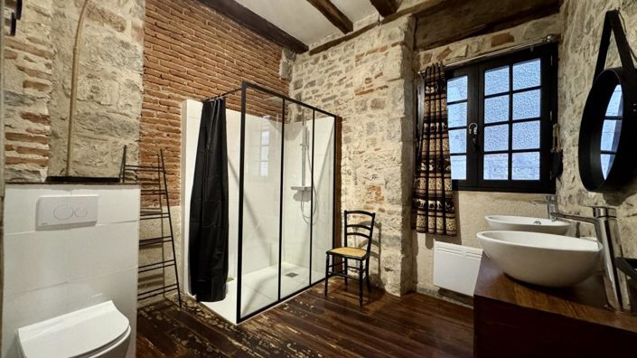 Image No.6-3 Bed Property for sale