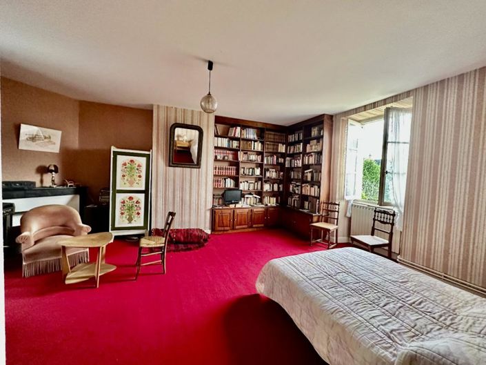 Image No.10-4 Bed House for sale