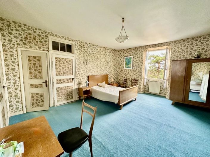 Image No.9-4 Bed House for sale