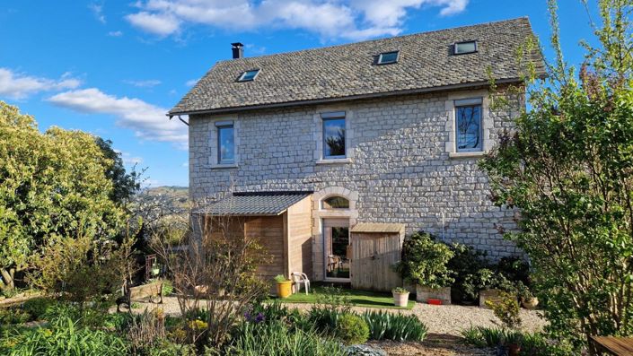 Image No.1-3 Bed House for sale