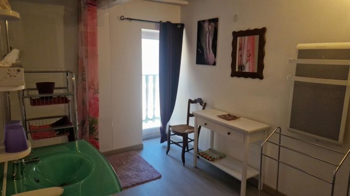 Image No.10-7 Bed House for sale