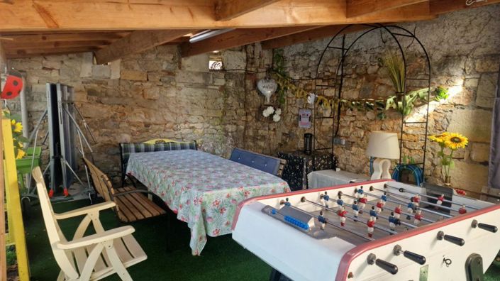 Image No.8-7 Bed House for sale