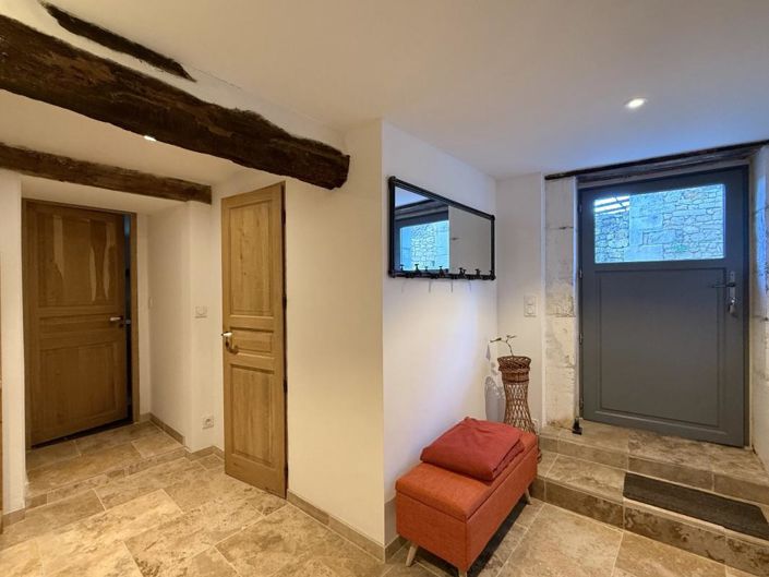 Image No.8-3 Bed Property for sale