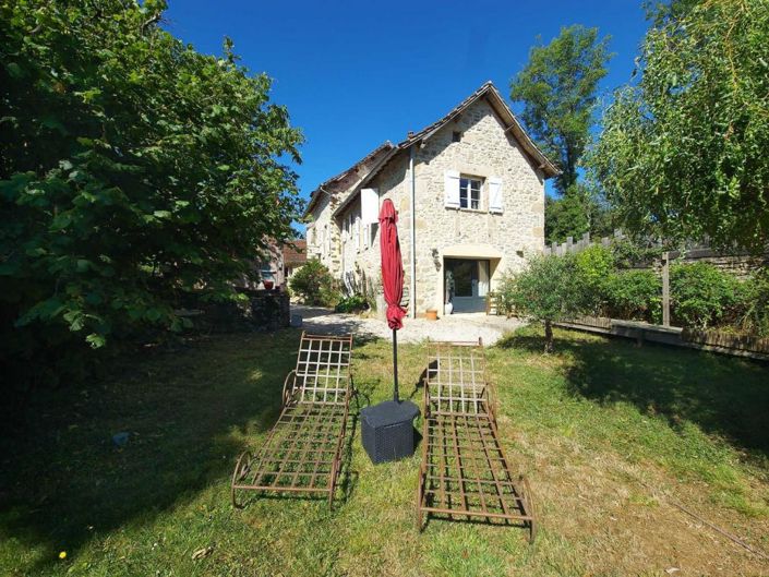 Image No.1-5 Bed Property for sale