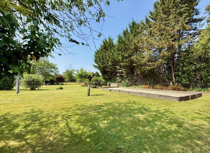 Image No.15-3 Bed Property for sale