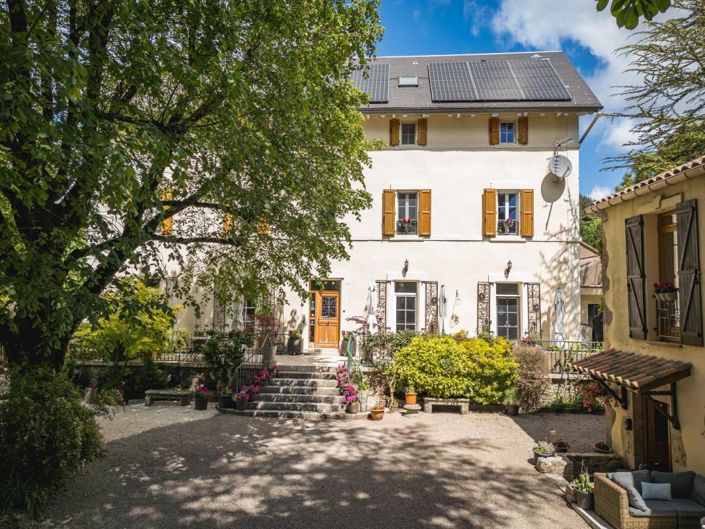 Image No.3-Propriété de 9 chambres à vendre à Le Caylar