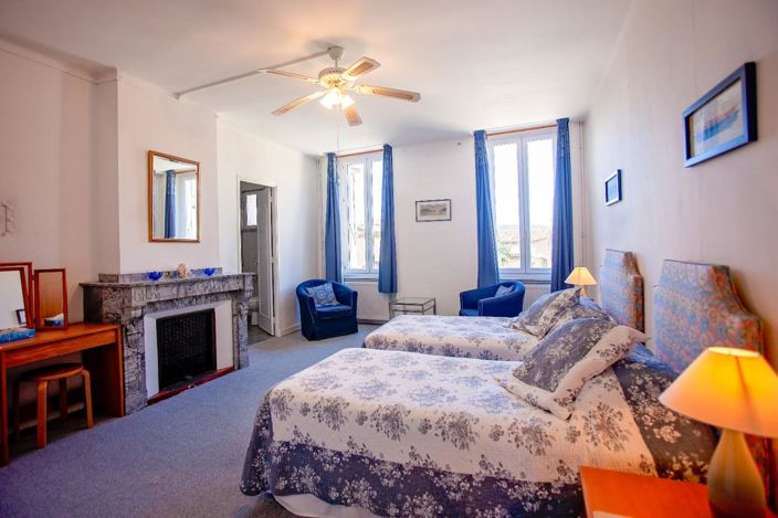 Image No.3-Propriété de 8 chambres à vendre à Pépieux