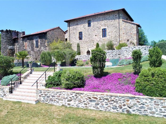 Image No.13-7 Bed Chateaux for sale