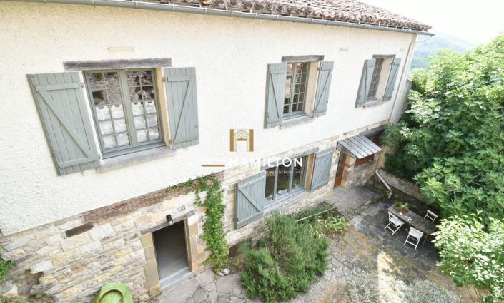 Image No.1-3 Bed Property for sale