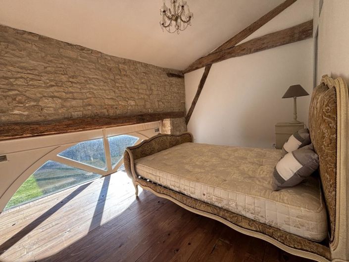 Image No.15-8 Bed Property for sale