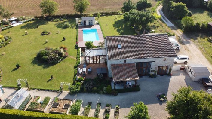Image No.1-4 Bed House for sale