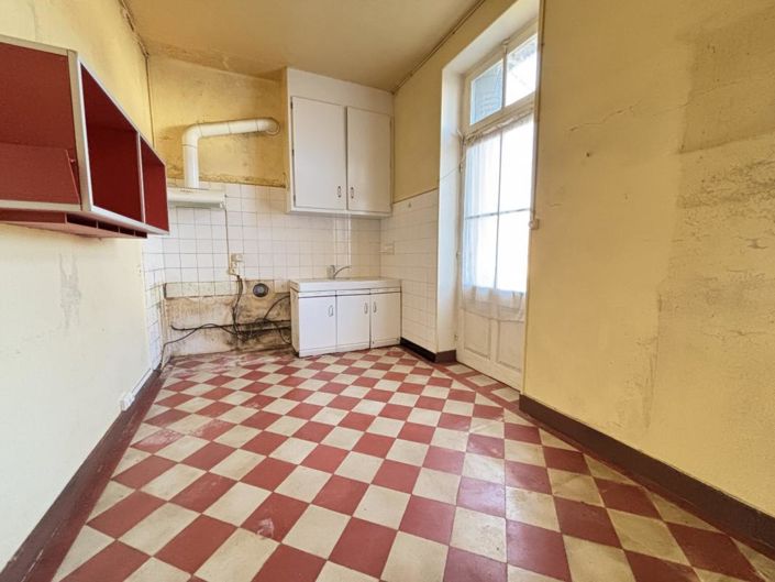 Image No.8-Propriété de 3 chambres à vendre à Aigre