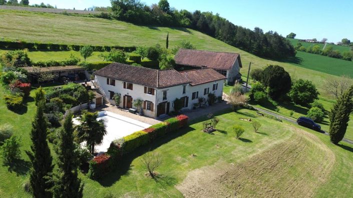 Image No.1-4 Bed House for sale