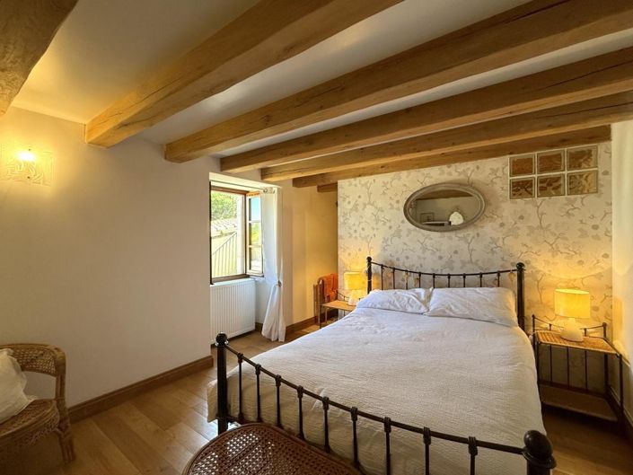 Image No.18-4 Bed House for sale