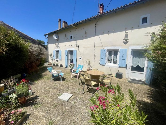 Image No.1-3 Bed Property for sale