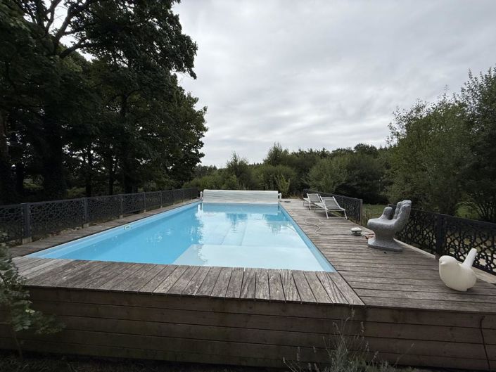 Image No.1-11 Bed Property for sale