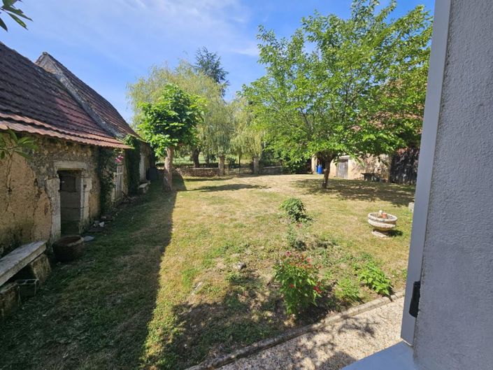 Image No.1-5 Bed Property for sale