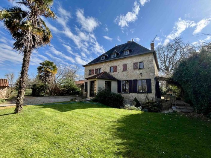Image No.1-7 Bed Property for sale