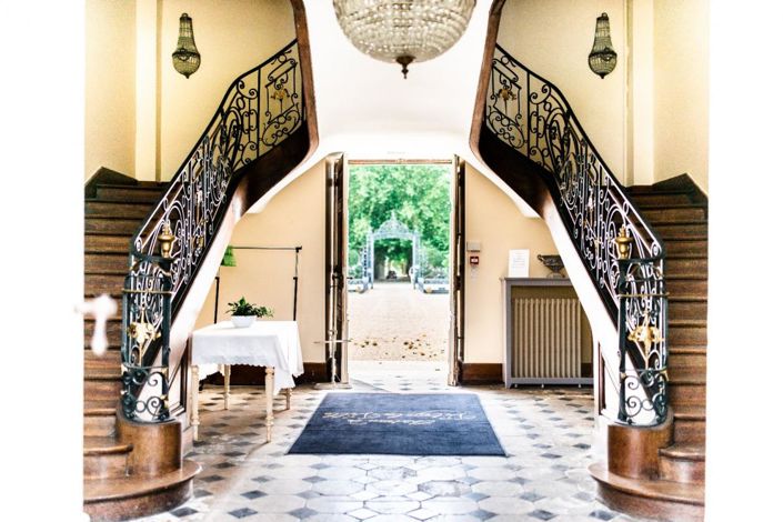 Image No.6-23 Bed Chateaux for sale