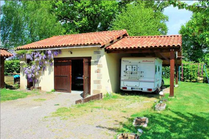 Image No.15-3 Bed Property for sale