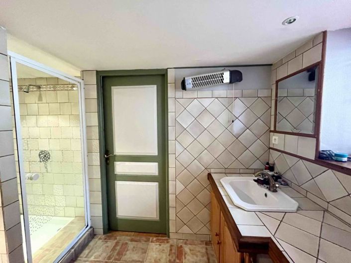 Image No.7-3 Bed Property for sale