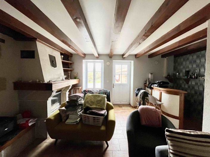 Image No.8-3 Bed Property for sale