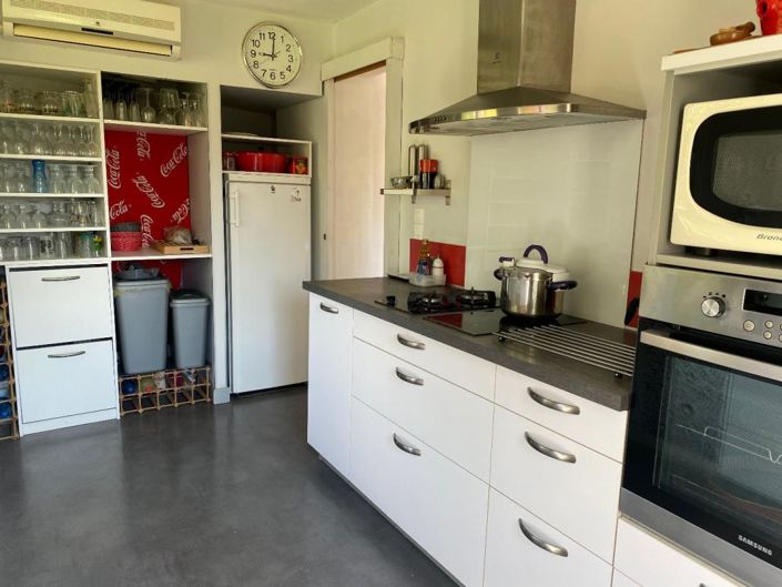 Image No.8-4 Bed House for sale