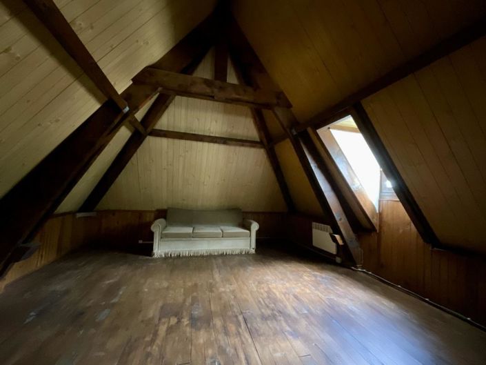 Image No.10-2 Bed House for sale