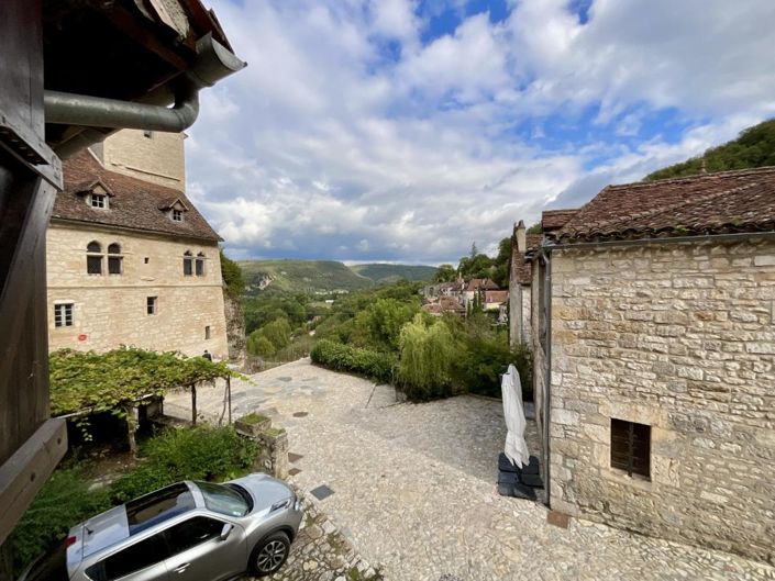 Image No.11-2 Bed House for sale