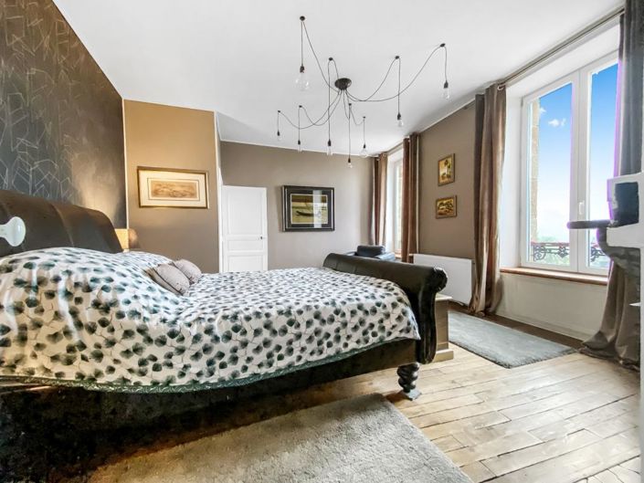 Image No.13-Propriété de 5 chambres à vendre à Ernée