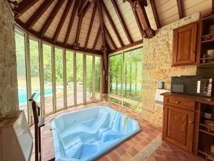 Image No.5-9 Bed House for sale