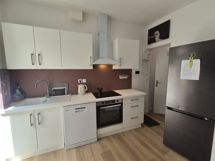 Image No.6-2 Bed Property for sale