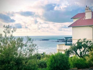 1 - Biarritz, House