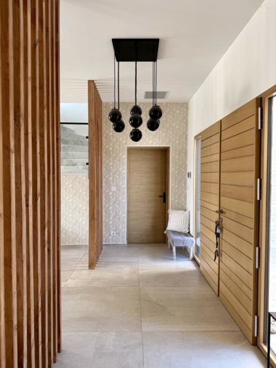 Image No.6-5 Bed Property for sale