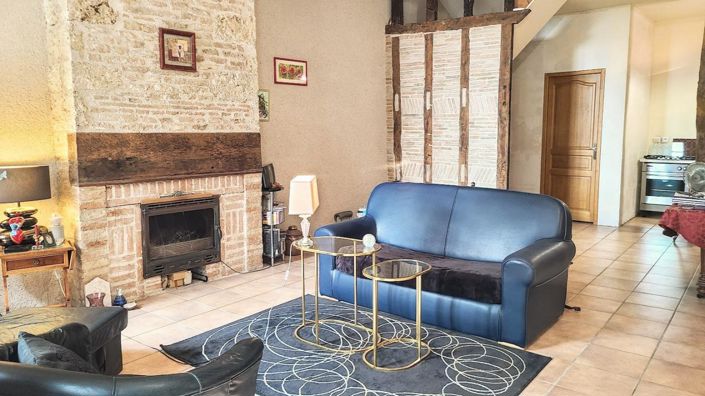 Image No.3-2 Bed Property for sale