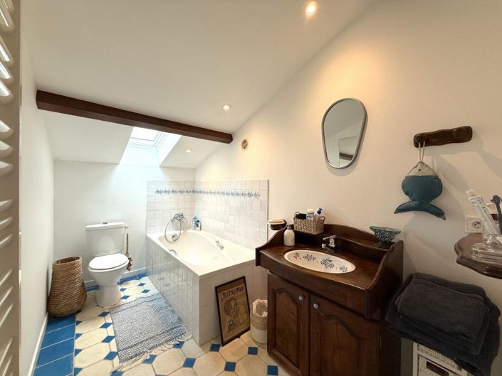 Image No.12-4 Bed House for sale