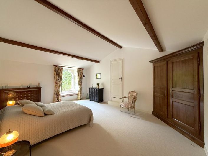 Image No.13-4 Bed House for sale