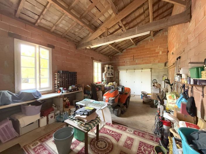 Image No.16-5 Bed House for sale