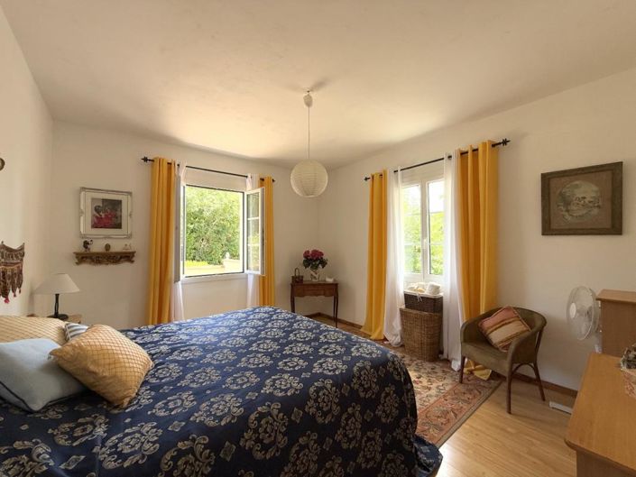 Image No.9-5 Bed House for sale