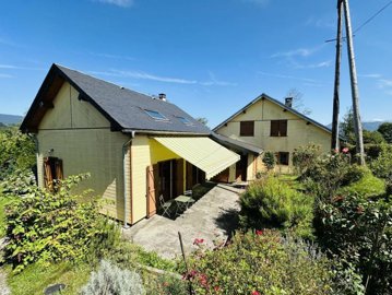 1 - Ariege, Property