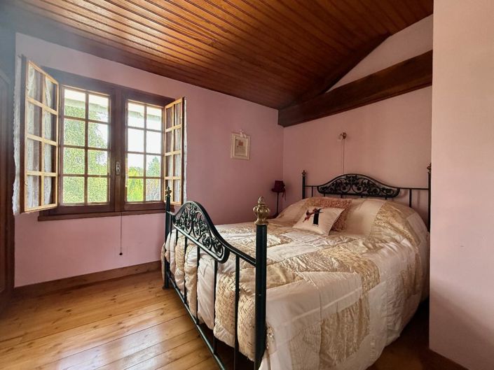 Image No.13-3 Bed House for sale