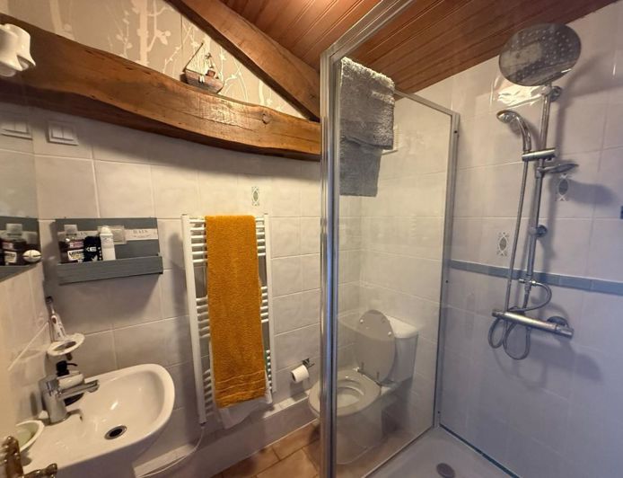 Image No.14-3 Bed House for sale