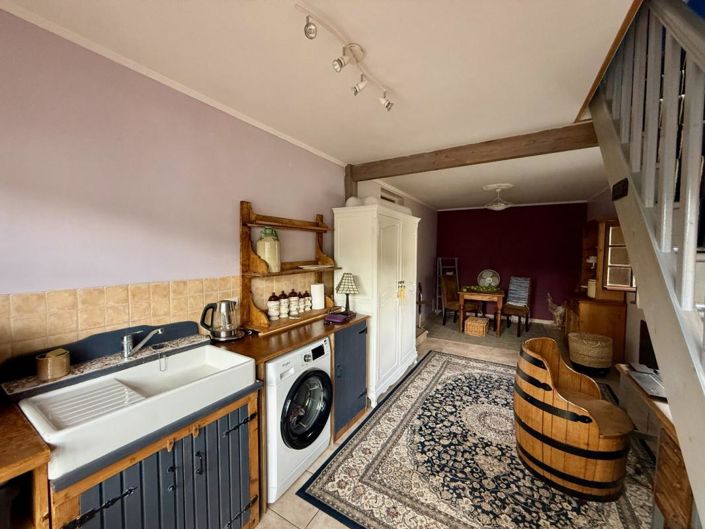 Image No.9-3 Bed House for sale