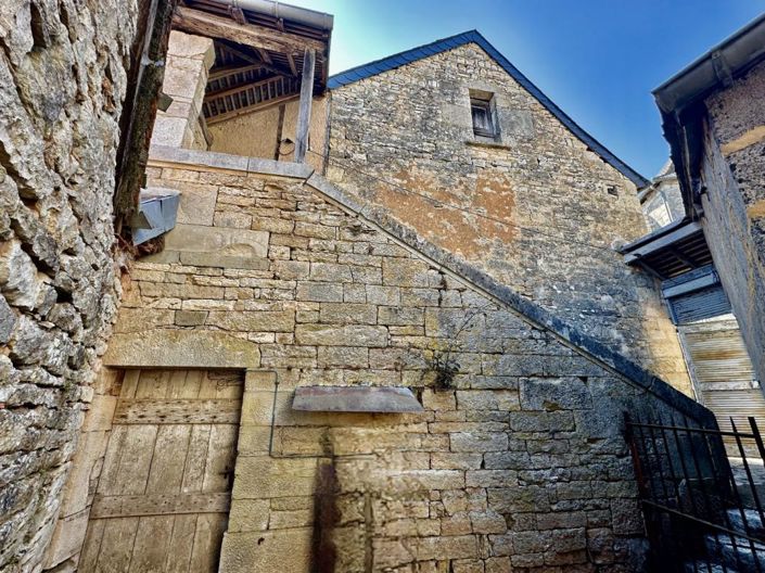 Image No.2-4 Bed House for sale