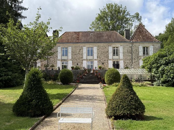 Image No.1-5 Bed House for sale