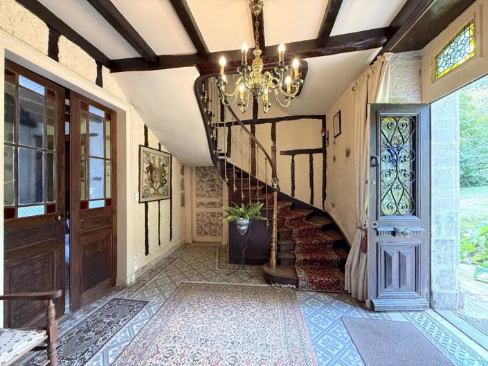 Image No.11-5 Bed House for sale