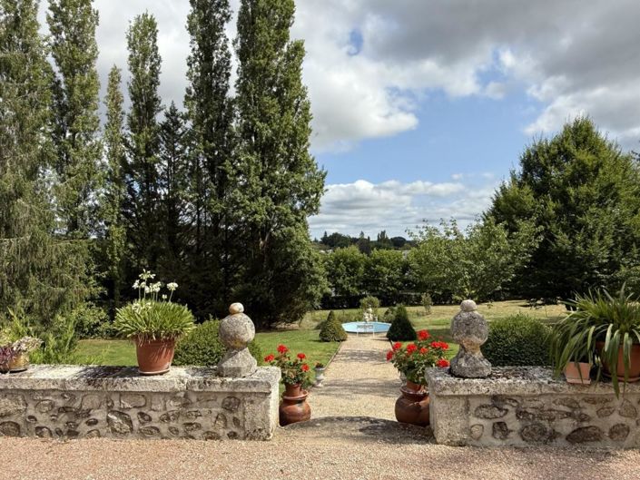 Image No.3-5 Bed House for sale