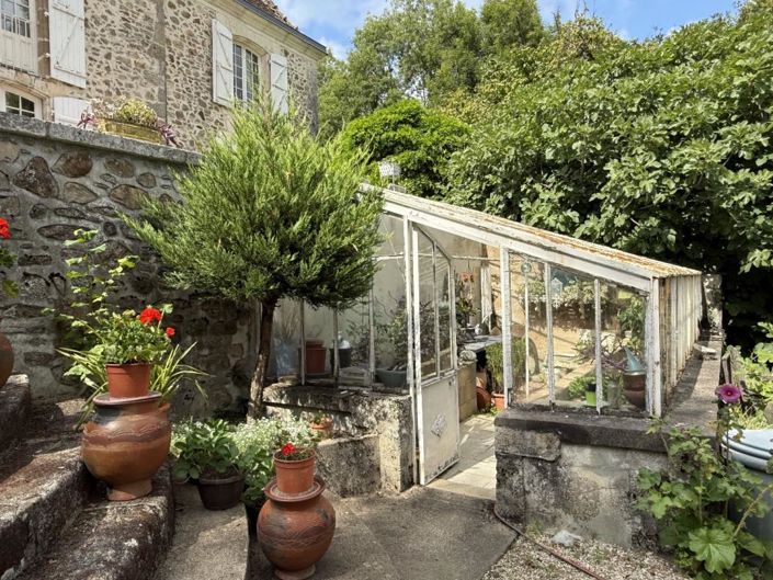 Image No.6-5 Bed House for sale