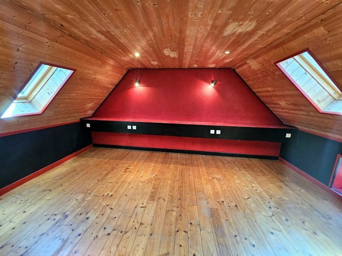 Image No.15-4 Bed House for sale